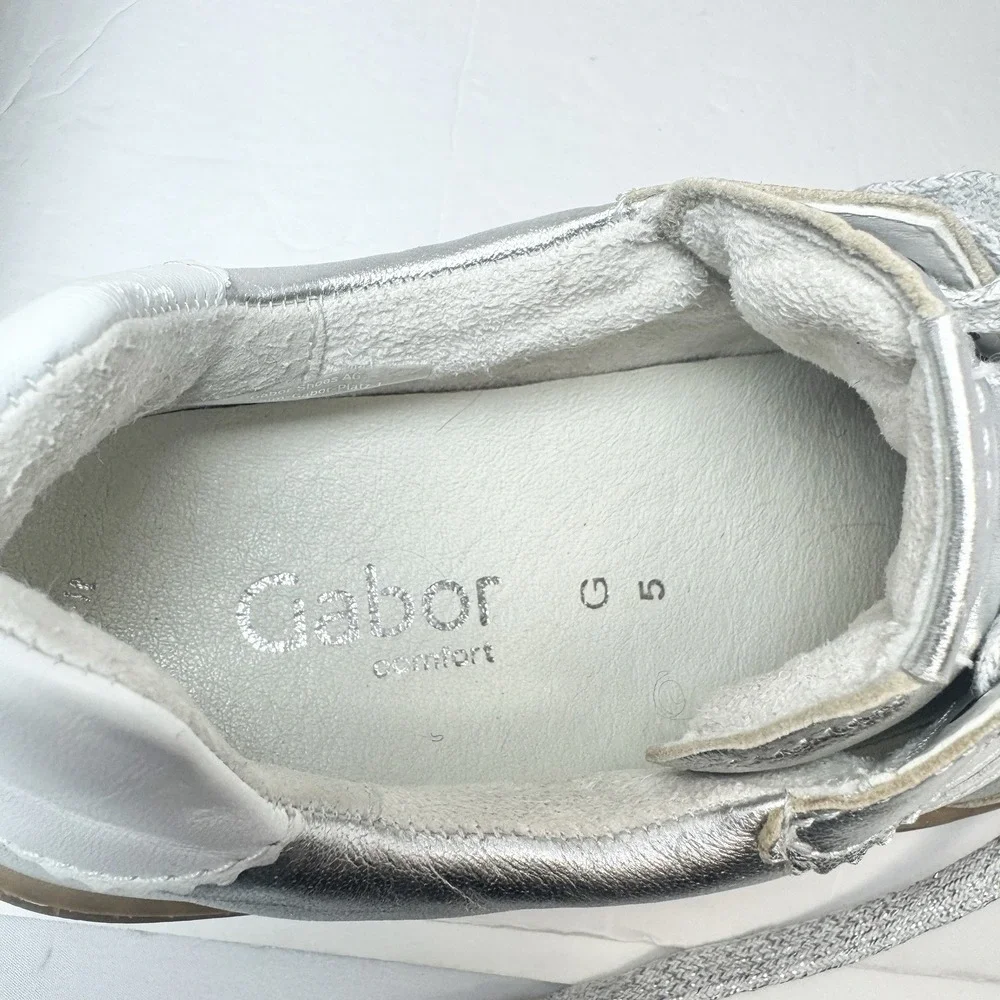 Gabor Low Top Sneakers 86.475 Womens 7.5 Silver Metallic Leather Gum Sole